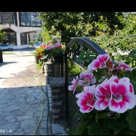 Vacation דירה Bihać